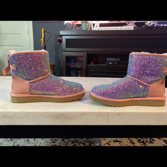 Ugg boots size 10 - Picture 4 of 7